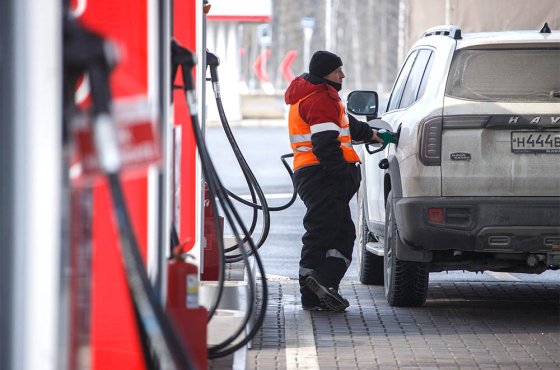 A hazai kőolaj külföldi feldolgozását költségvetésből támogatják. Miért van szükség erre, és ki kaphat kártérítést?