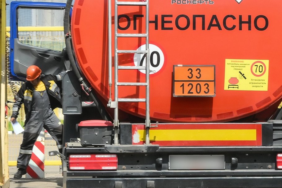 A Magyar Energiaügyi Minisztérium megállapodásai az olajipar képviselőivel. Segíthet-e ez a benzinárak emelkedésének fékezésében?